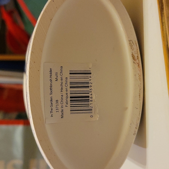 Toothbrush holder - Picture 4 of 5